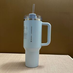 Stanley x Starbucks Light Blue Spring 2024 Tumbler 40oz NWT Lid Scratch